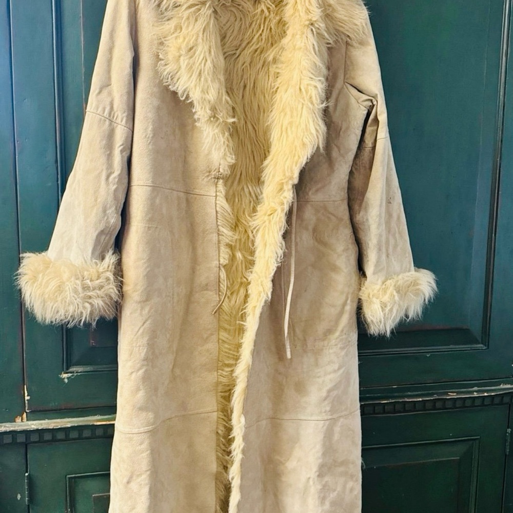 Brandon Thomas Cream Teddy Jacket Size M read below
